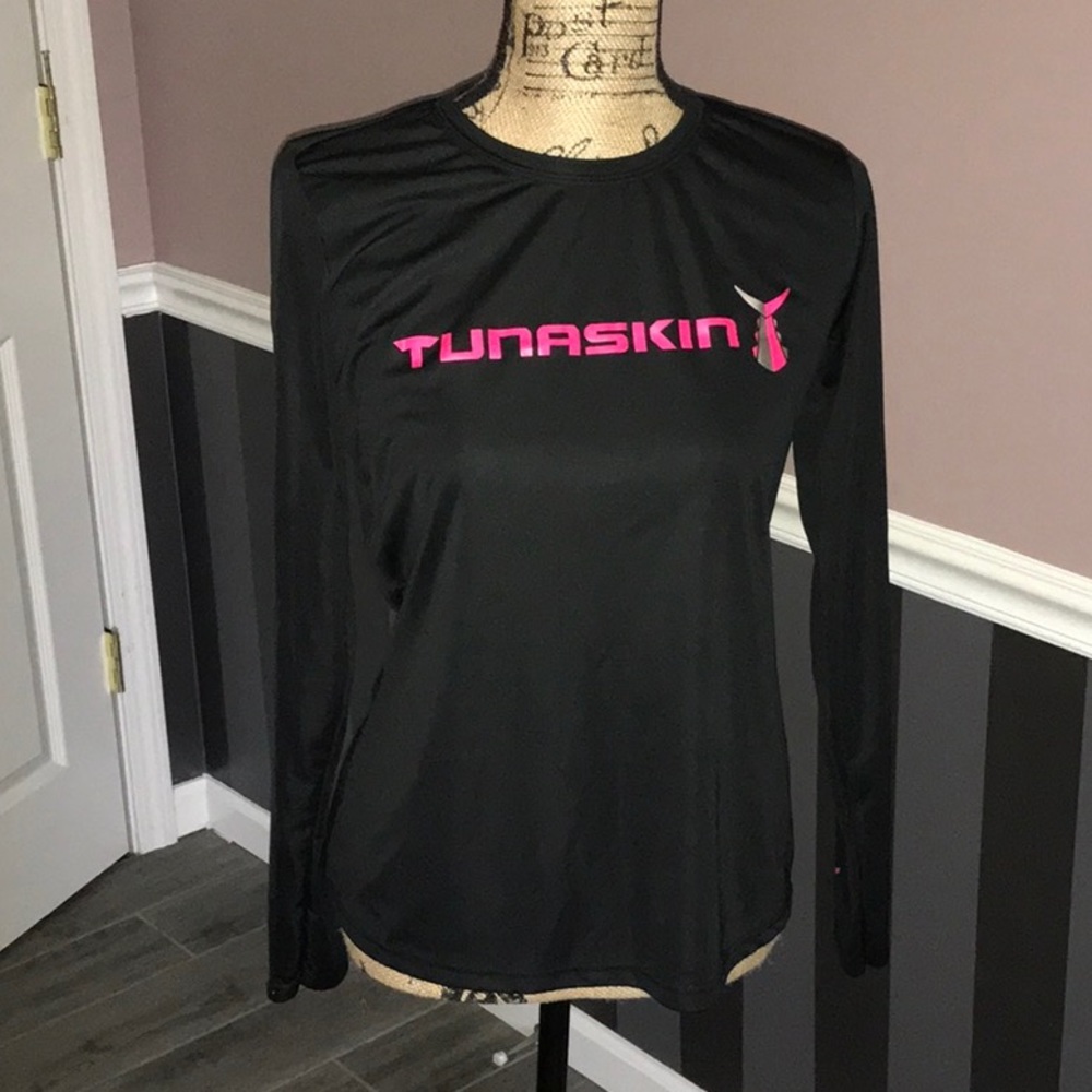 Tunaskin long sleeve shirt
